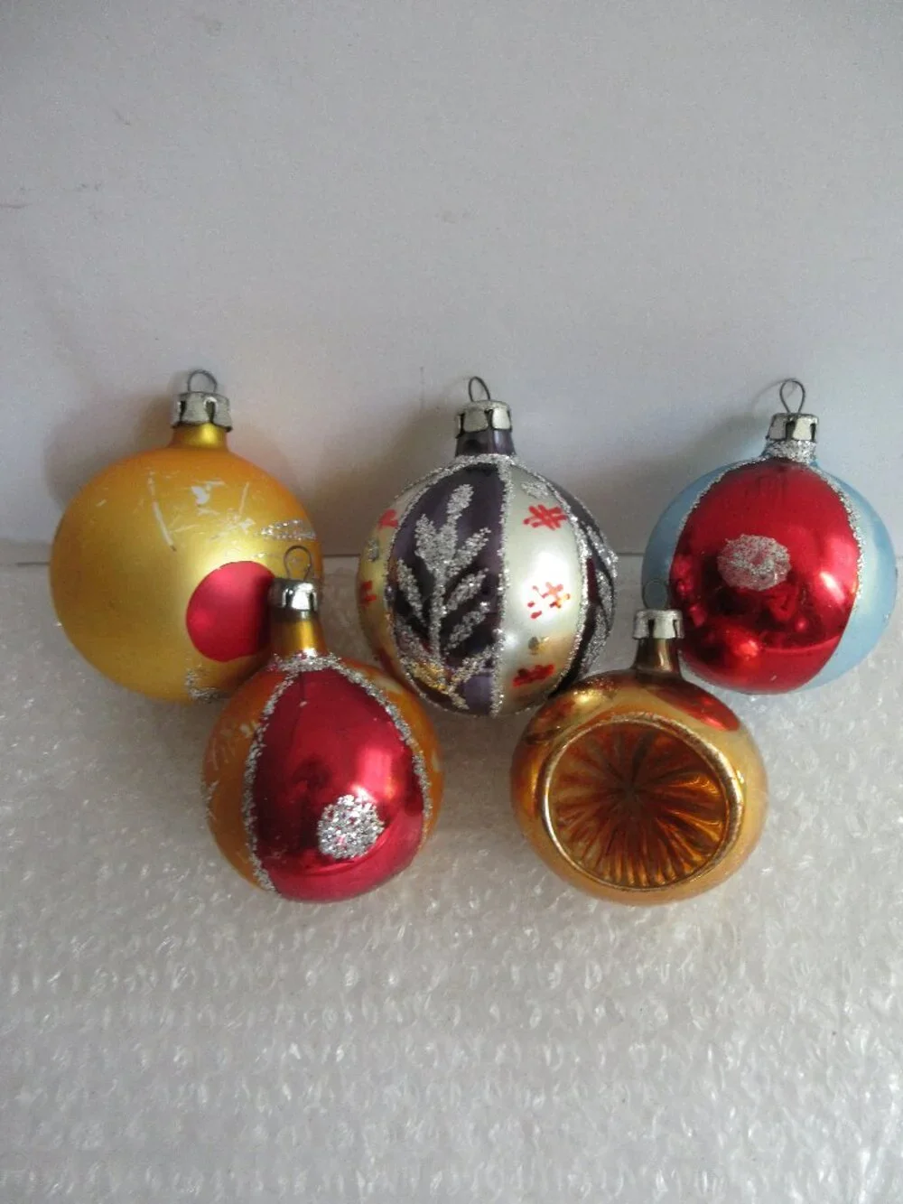 5 Polish Blown Glass Christmas Ornament Hand Painted Poland Glitter Vtg
